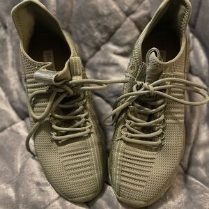 Size 10 Steve Madden Shoes